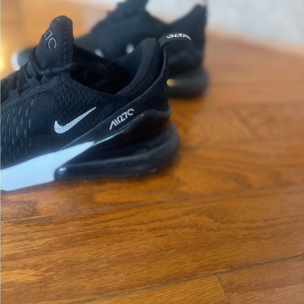 Nike Black and White Air Max 270 - Picture 8 of 11
